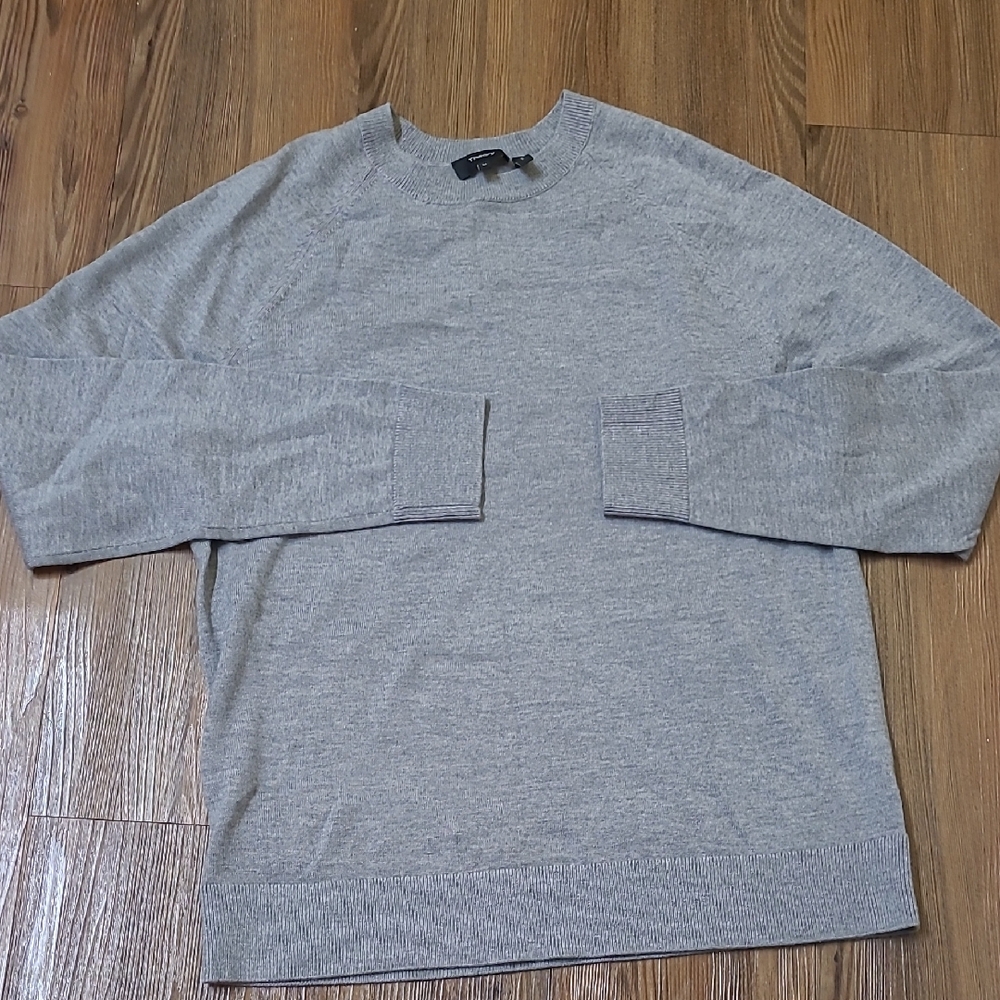 TEORY Gray Women's Sweater fir women zise m used good condition.